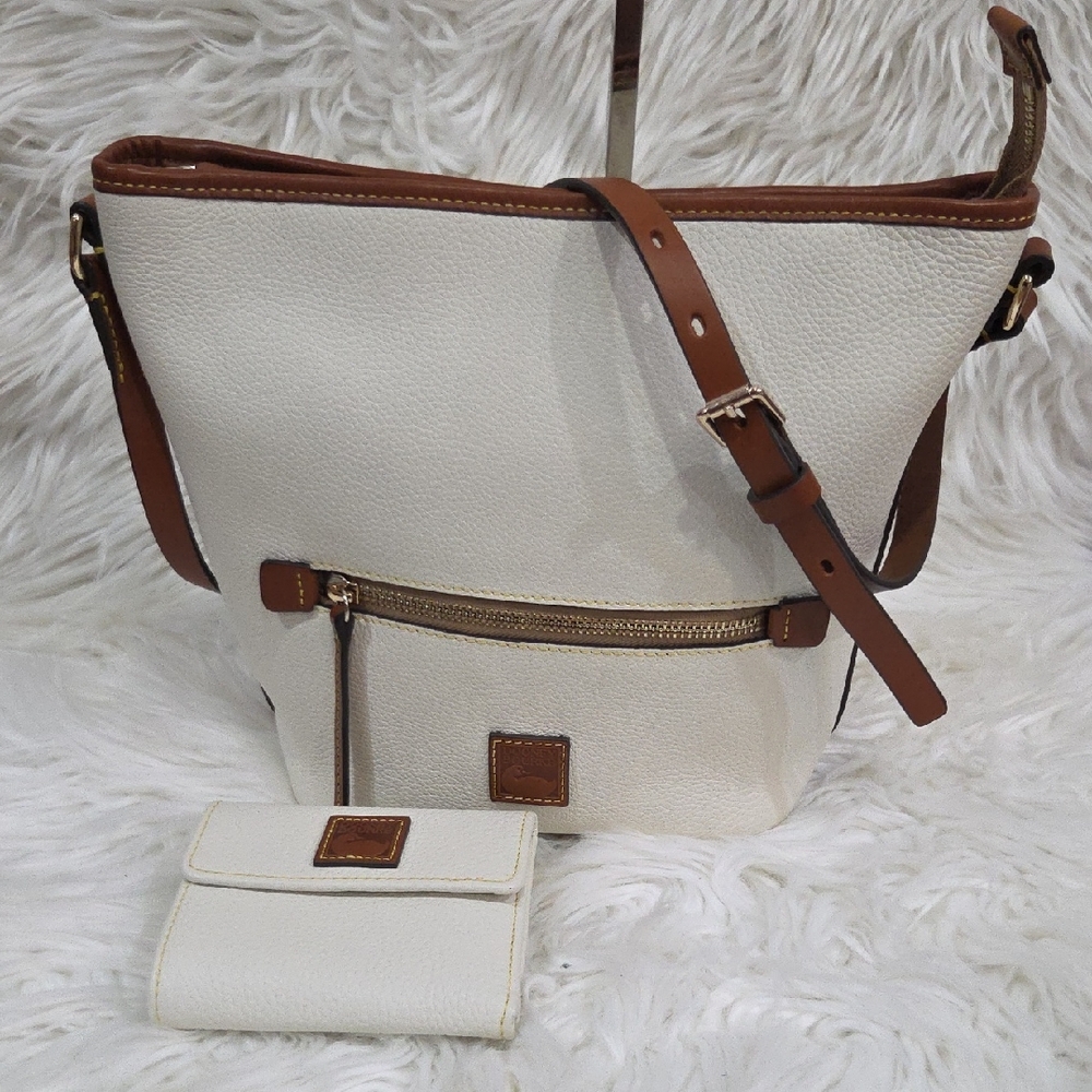 🤍🔹️Dooney & Bourke🔹️ Pebble Grain Small Zip leather Crossbody Bag Wallet Set - Picture 3 of 14